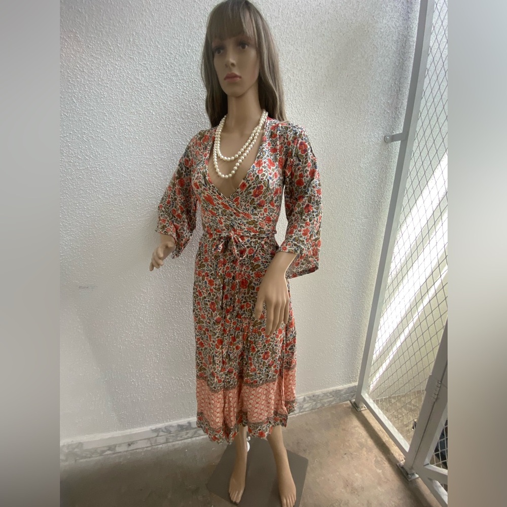 LULU’S WRAP DRESS Size XS